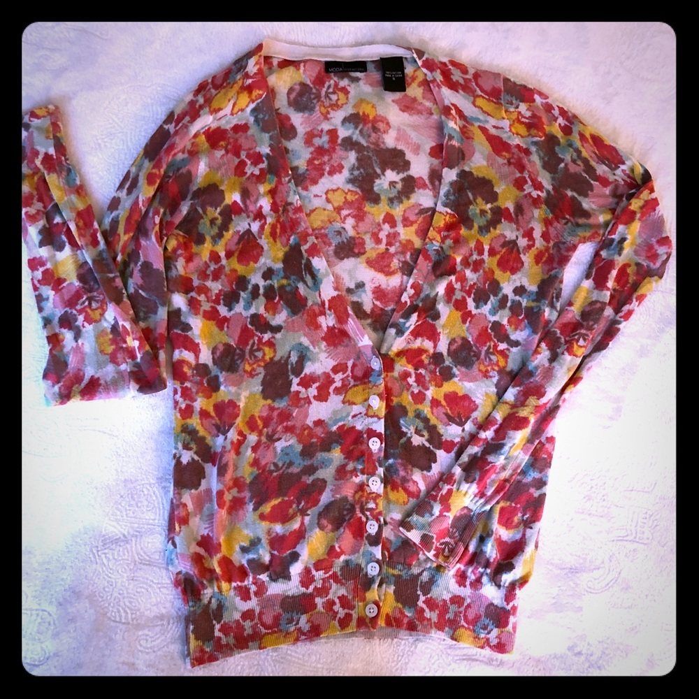 Floral V-Neck Cardigan